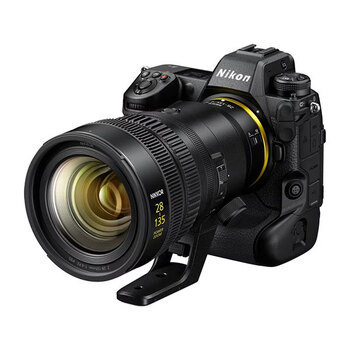 Nikon Z9 Fotokamera mit 28-135mm F/4 PZ Kit